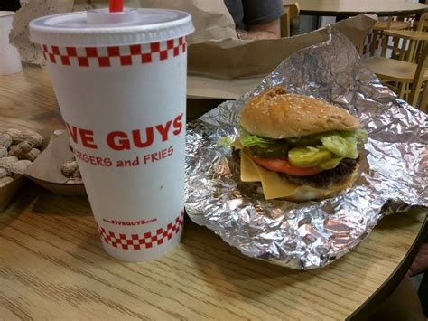 Five Guys (44650 Waxpool Rd.) VA